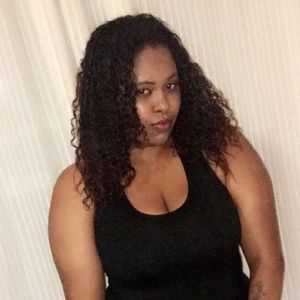 Meet your Posher, Carla